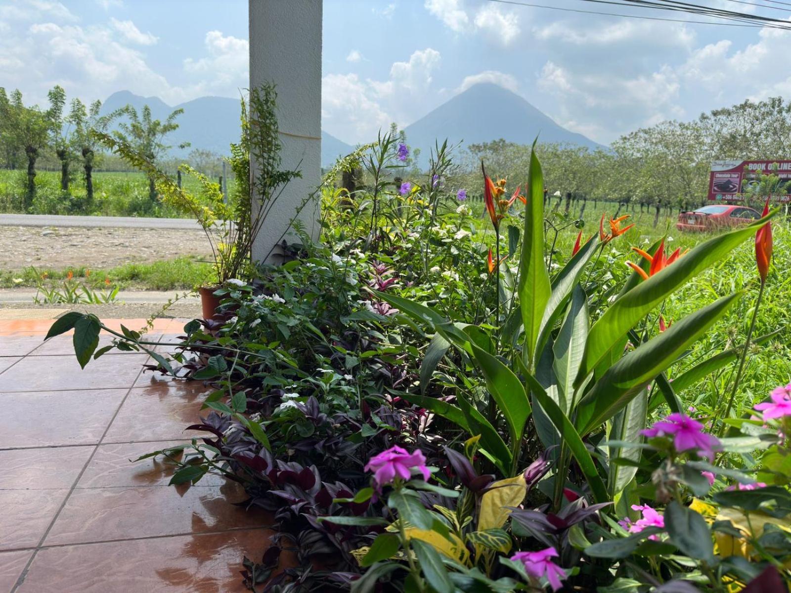 ホテル La Casa De Detours Costa Rica ラ・フォルトゥナ エクステリア 写真